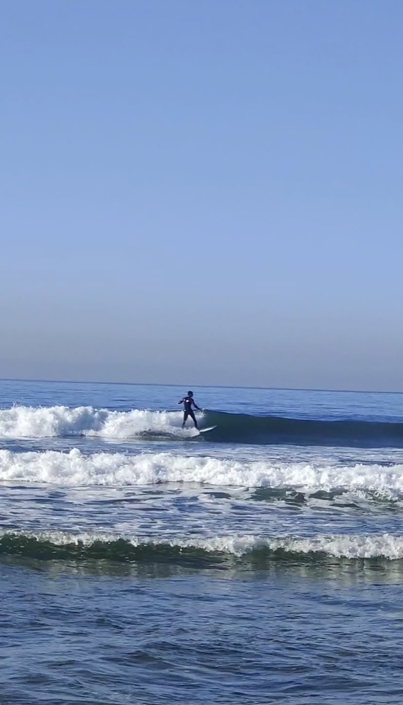 Clase de surf en Ladrilleros